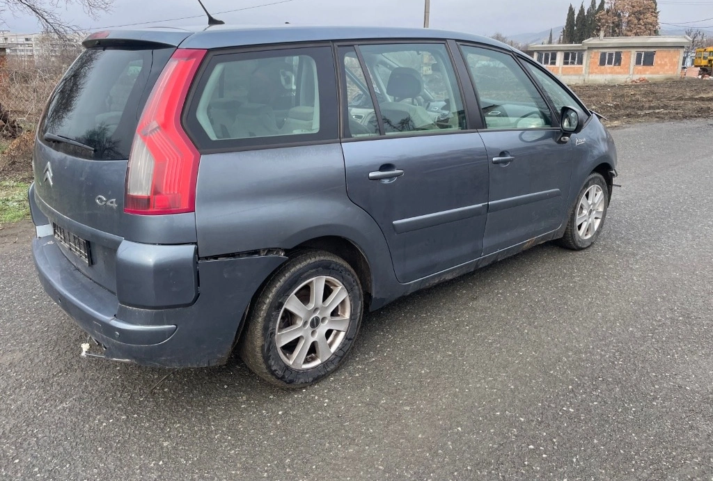 Citroen Grand C4 Picasso 1.6 HDi снимка 2
