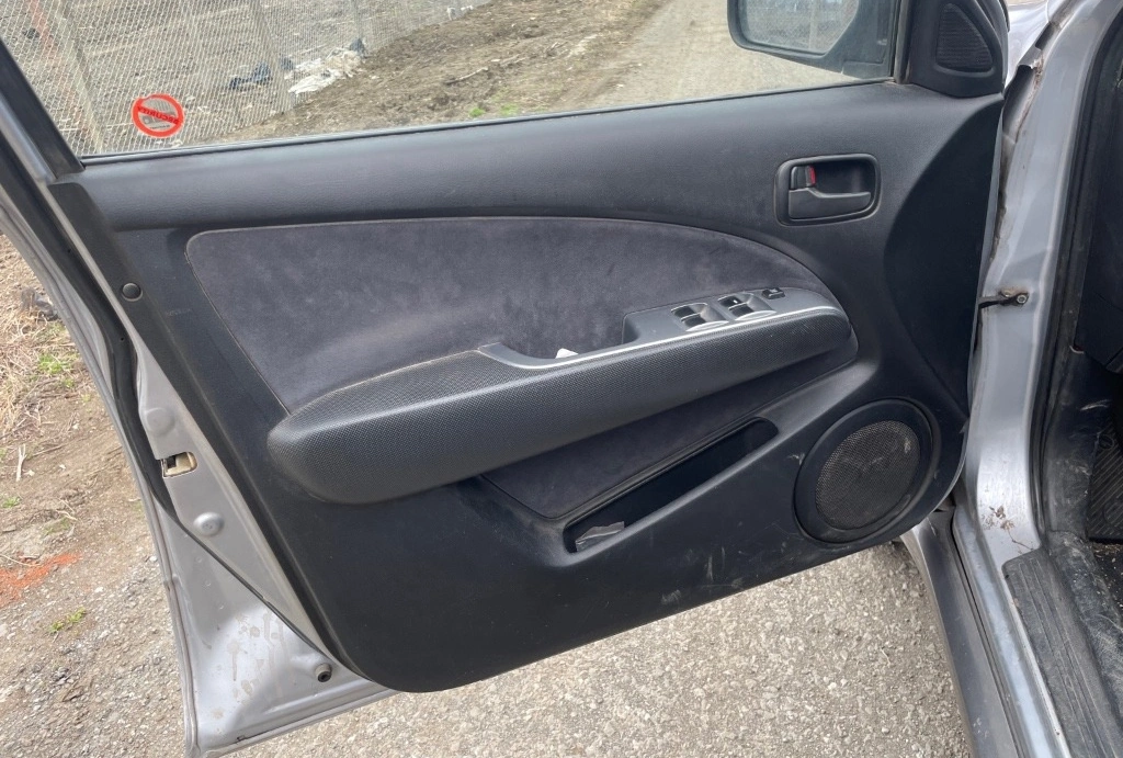 Mitsubishi Outlander 2.0i снимка 6