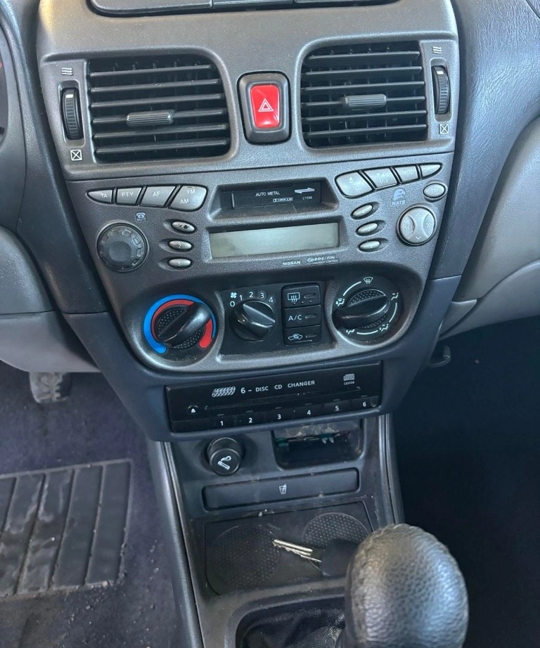 Nissan Almera 2.2 ddti снимка 7