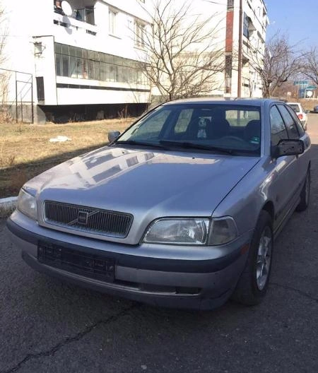 Volvo V40 2.0i снимка 3
