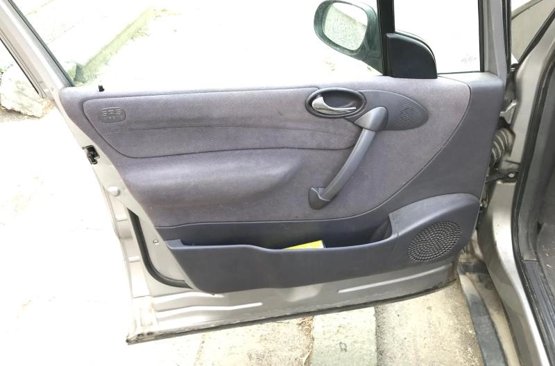 Mercedes-Benz A 140 1.4i снимка 8