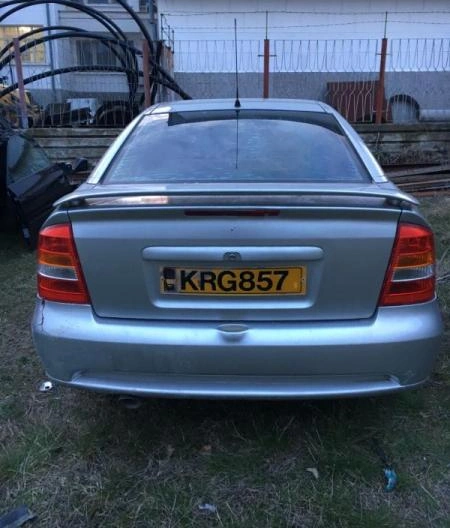 Opel Astra 2.2i bertone снимка 3