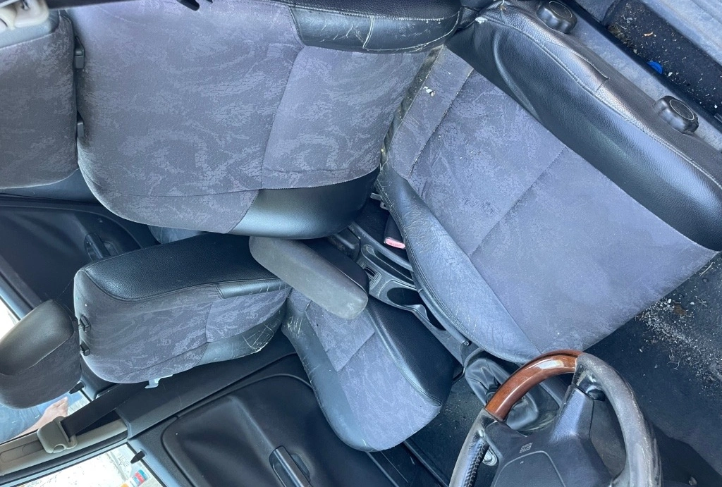 Mitsubishi Carisma 1.8 GDi снимка 7