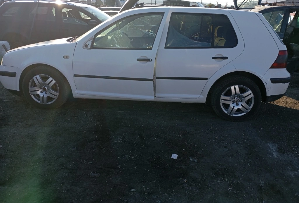 VW Golf 1.6 снимка 3