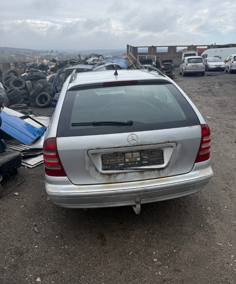 Mercedes-Benz C 220 2,2 снимка 5