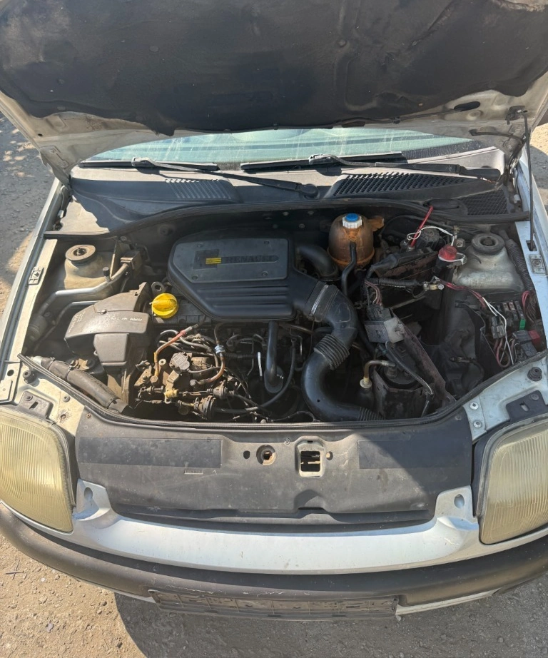 Renault Clio 1.9D снимка 2