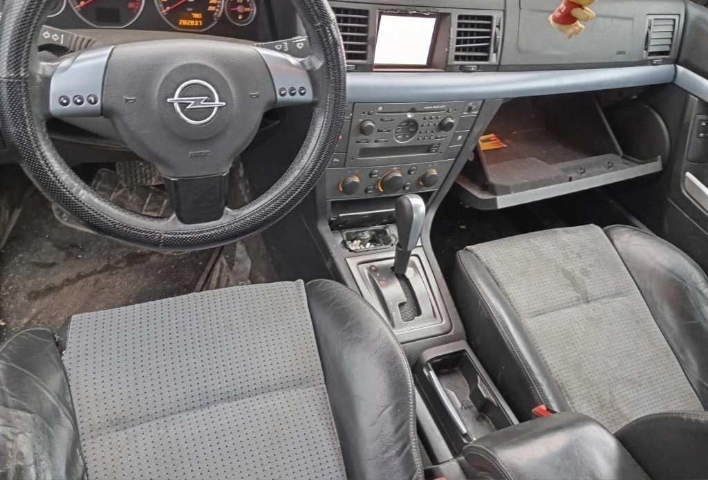 Opel Vectra 3.2 снимка 2