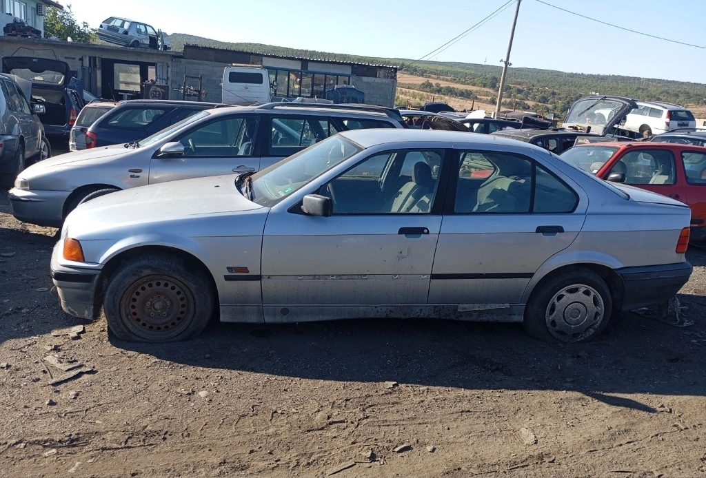 BMW 318 1.8 снимка 4