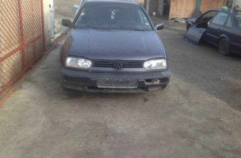 VW Golf 1.9td снимка 2