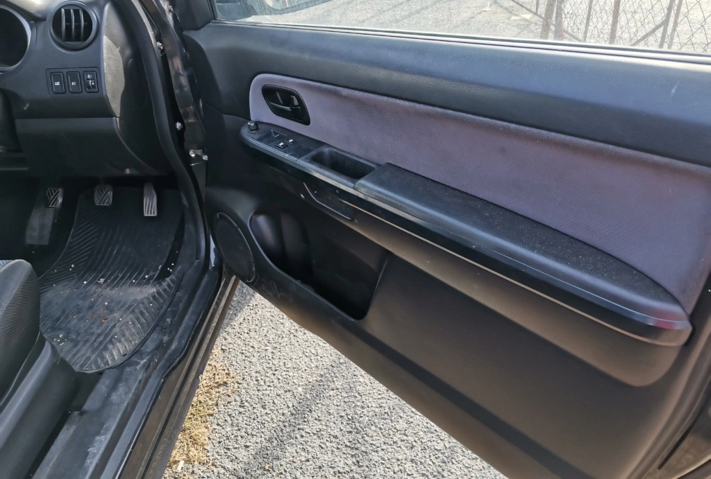 Suzuki Grand Vitara 1.6i снимка 7