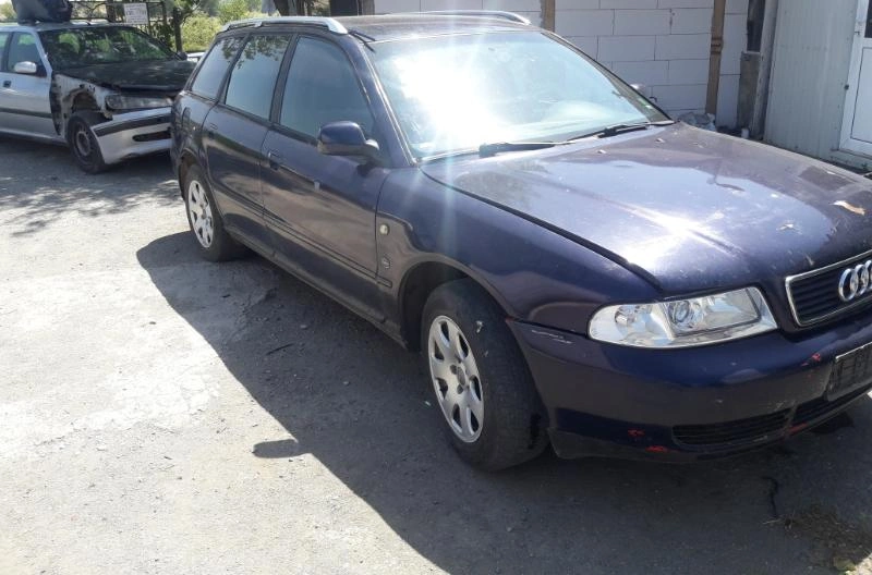 Audi A4 1.9TDI снимка 5
