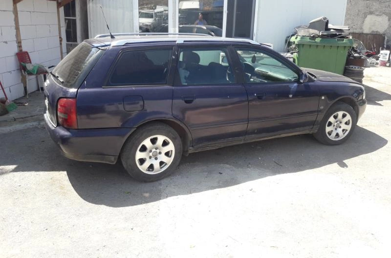 Audi A4 1.9TDI снимка 4
