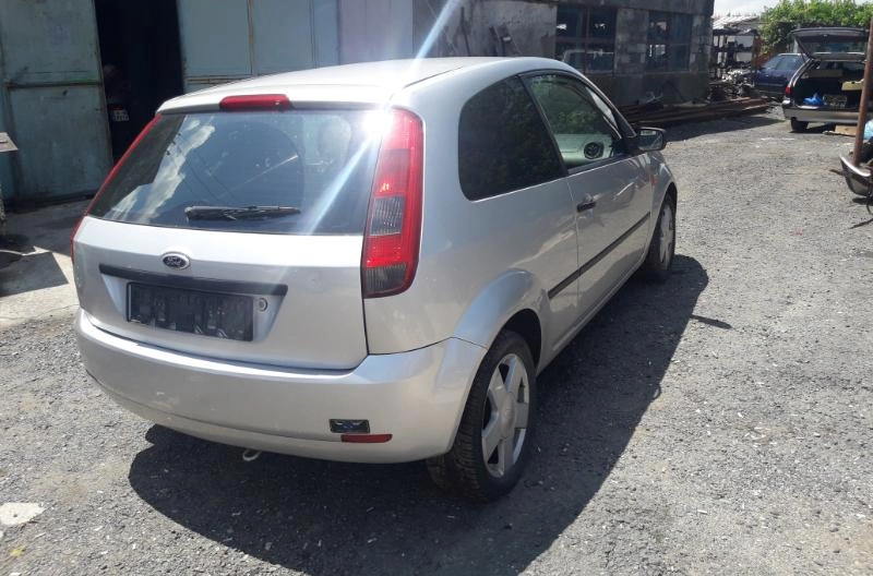 Ford Fiesta 1.25 16V снимка 5