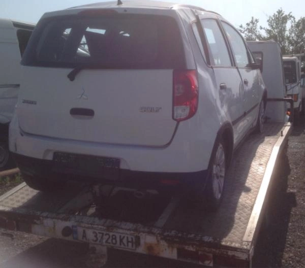 Mitsubishi Colt 1.3I снимка 6