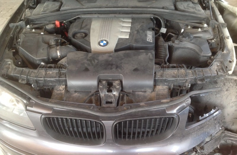 BMW 118 1.8TDI снимка 6