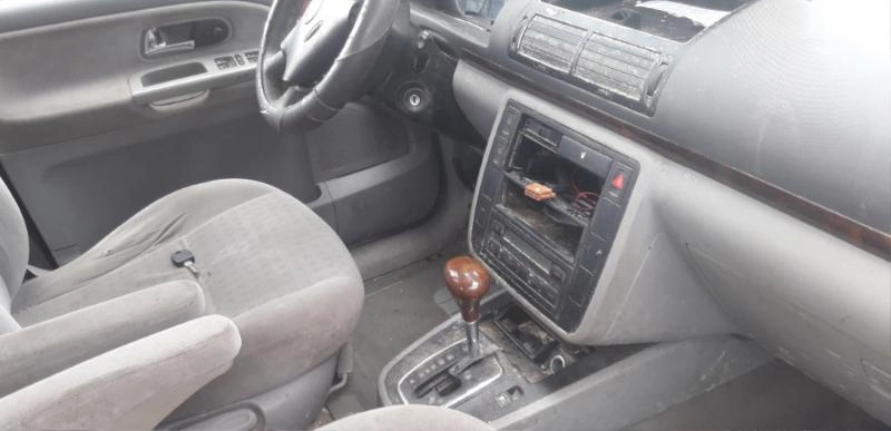 VW Sharan 1.9TDI снимка 5