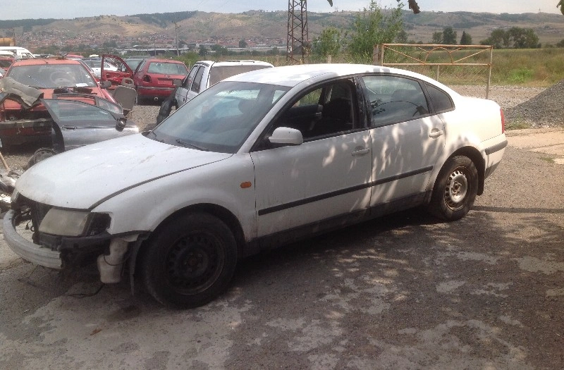 VW Passat 1.6i