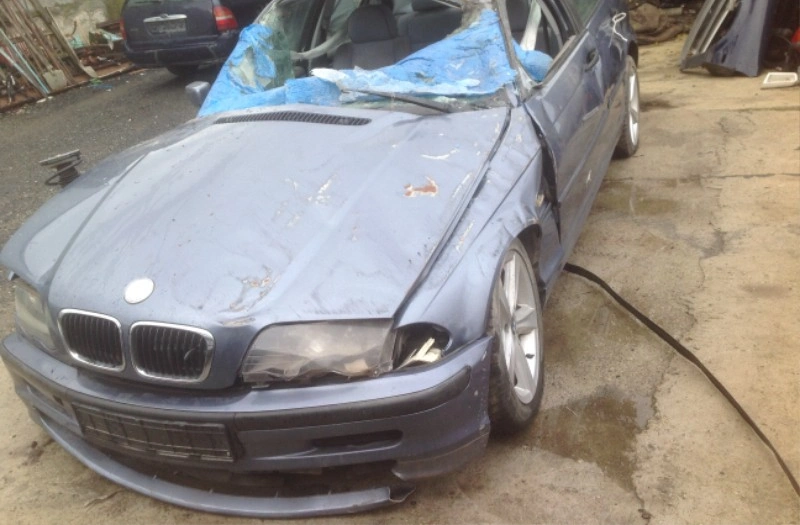BMW 320 2.0D снимка 2