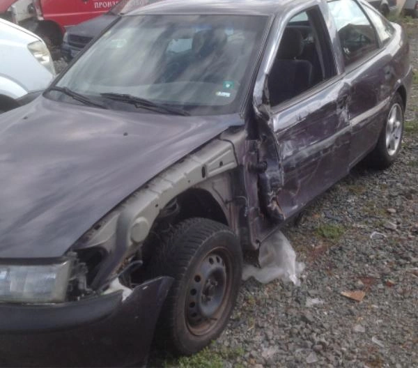 Opel Vectra 2.0Di 16V снимка 4