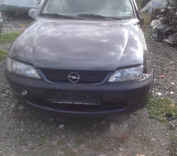 Opel Vectra 2.0Di 16V снимка 3
