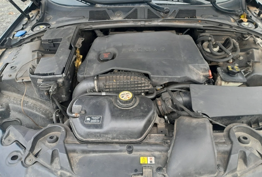 Jaguar XF 2.7D снимка 6