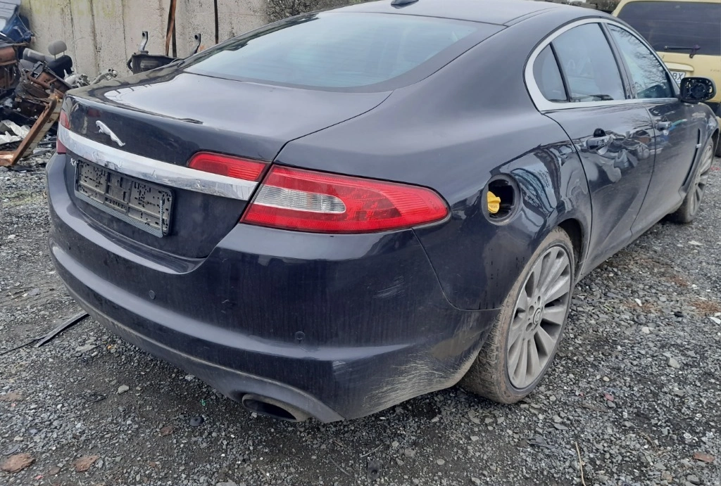 Jaguar XF 2.7D снимка 3