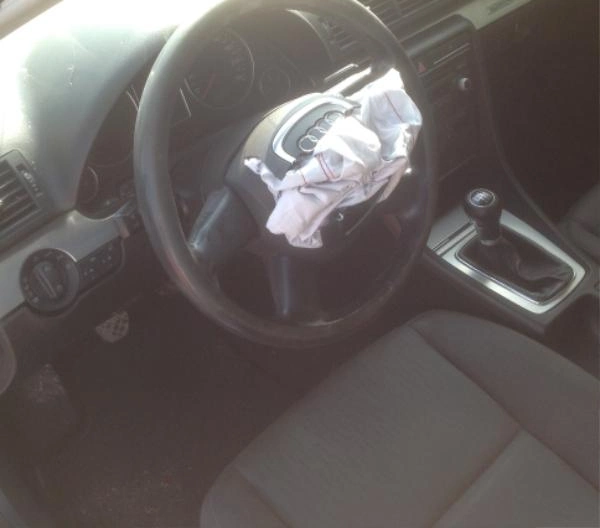 Audi A4 2.0TDI QUATTRO снимка 6