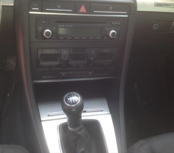 Audi A4 2.0TDI QUATTRO снимка 8