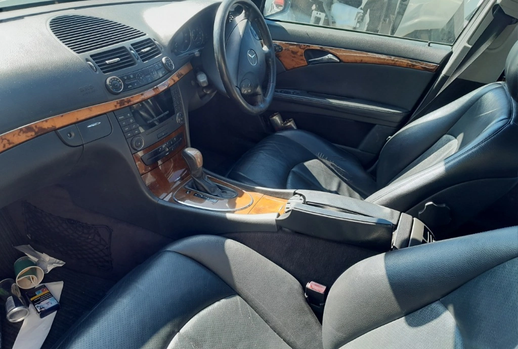 Mercedes-Benz E 240 снимка 2