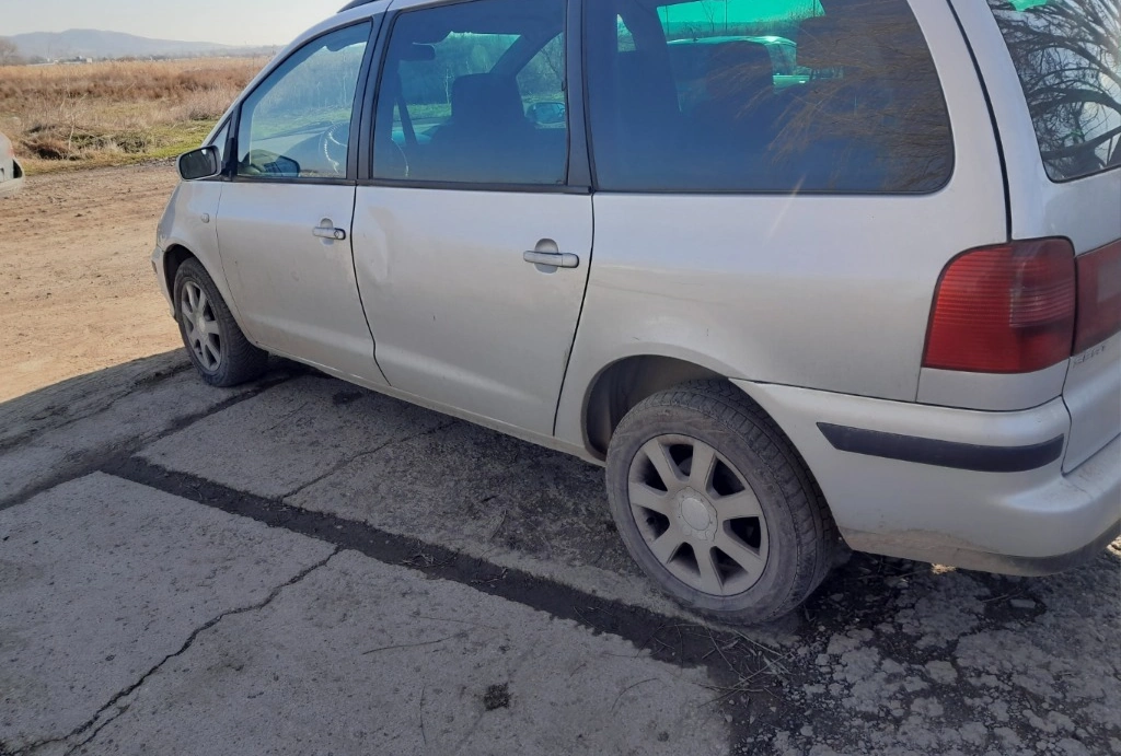 Seat Alhambra 1.9TDI снимка 5