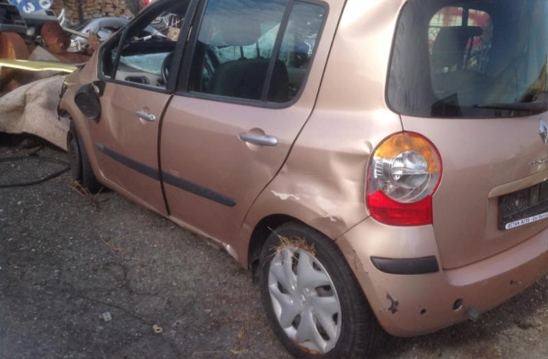 Renault Modus 1.4i снимка 2