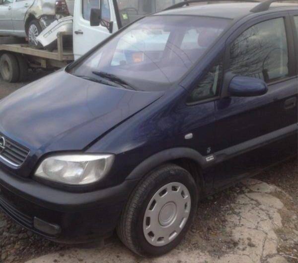 Opel Zafira 2.0DTI 16V снимка 2