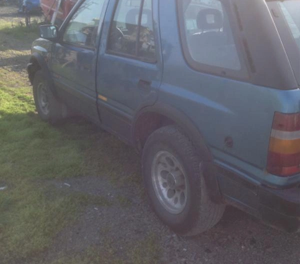 Opel Frontera 2.4I снимка 5