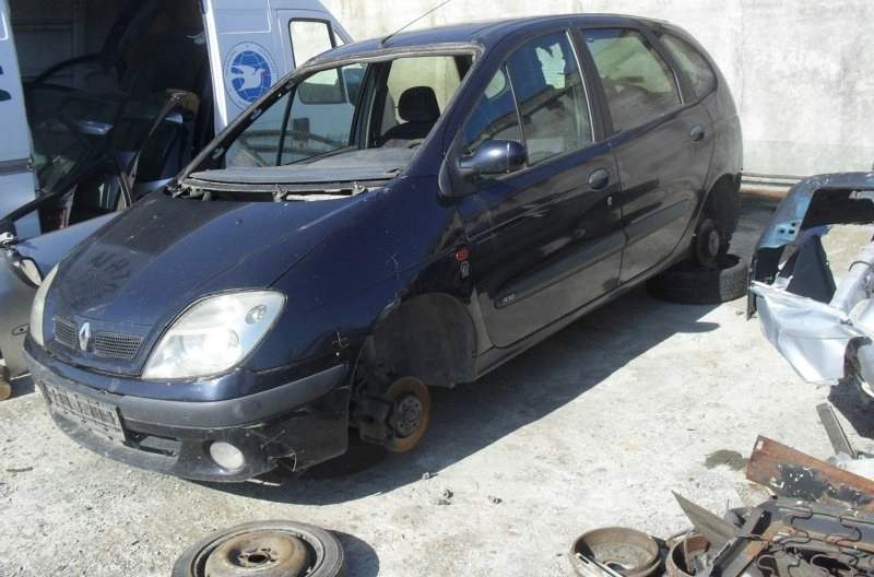 Renault Scenic 1.9dti снимка 2