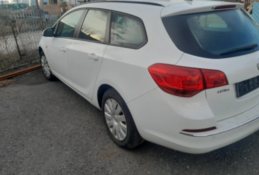 Opel Astra 1.7CDTI снимка 6