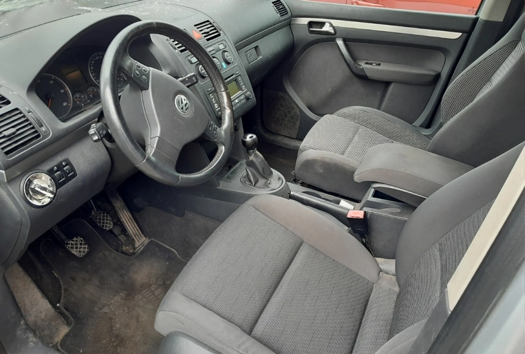 VW Touran 2.0TDI снимка 6