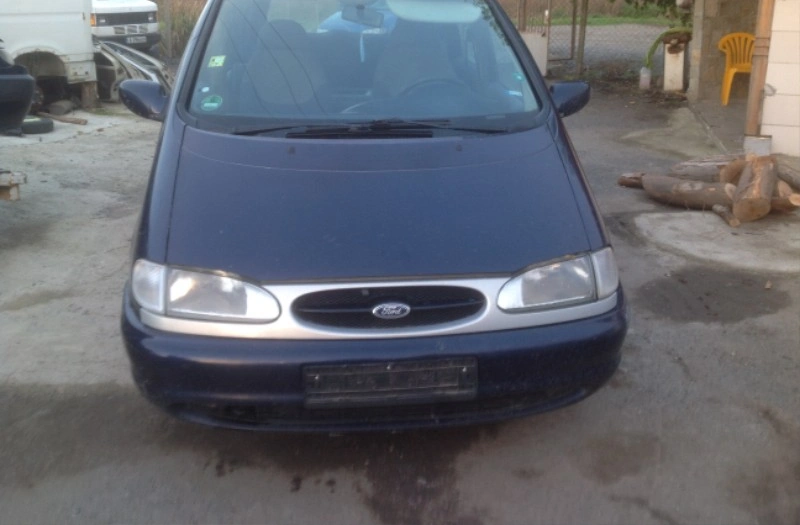 Ford Galaxy 2.0i