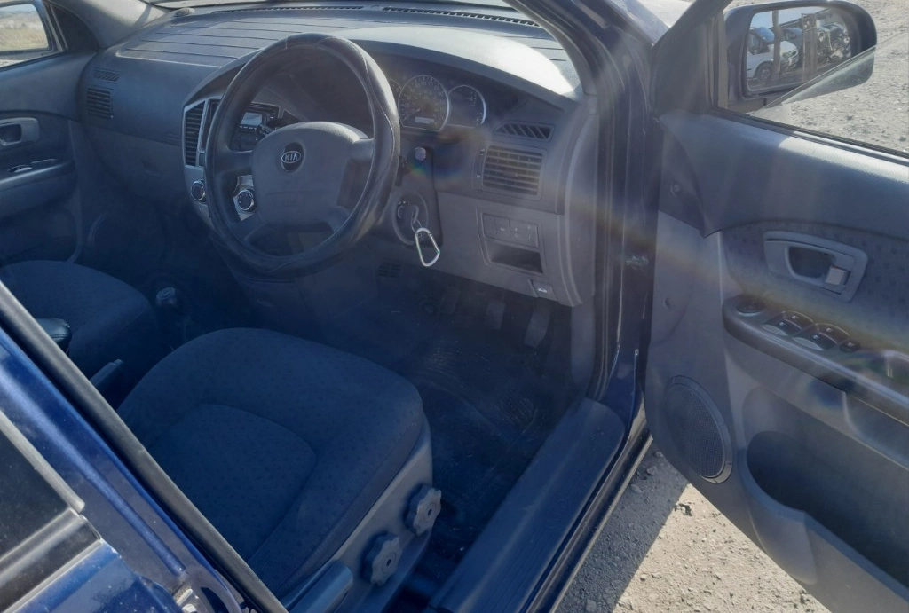 Kia Carens 1.8i снимка 4
