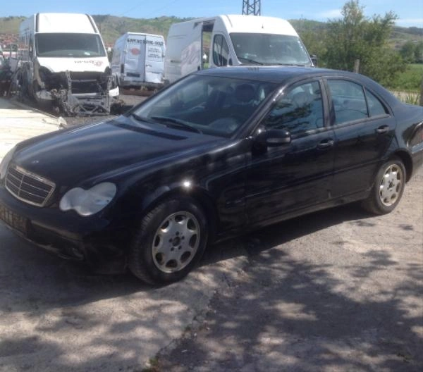 Mercedes-Benz C 180 1.8i снимка 2