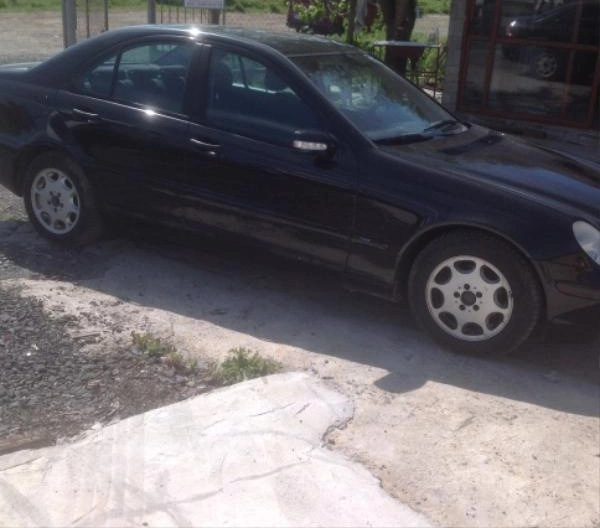Mercedes-Benz C 180 1.8i снимка 6