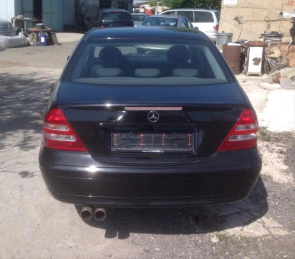 Mercedes-Benz C 180 1.8i снимка 4