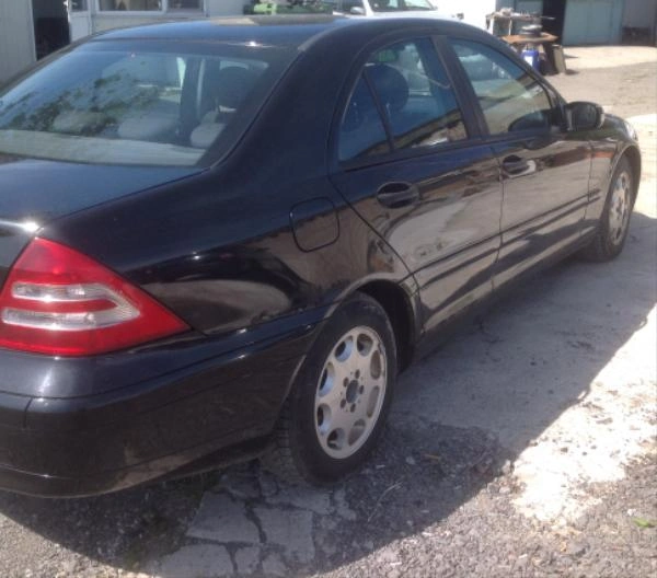 Mercedes-Benz C 180 1.8i снимка 5