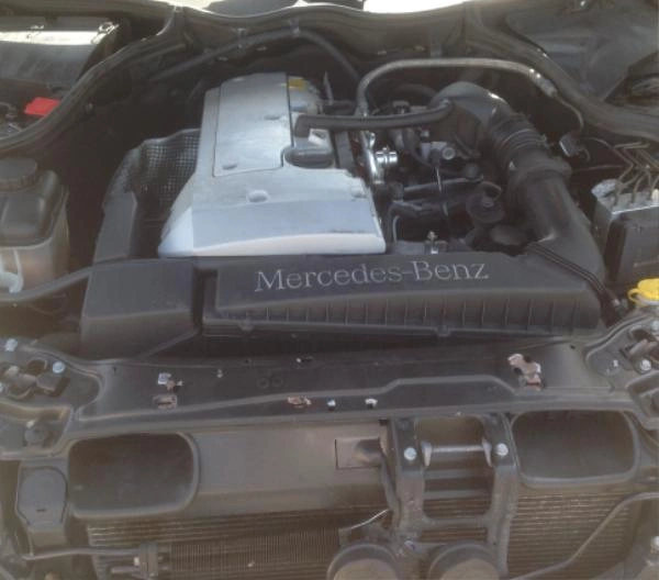 Mercedes-Benz C 180 1.8i снимка 8