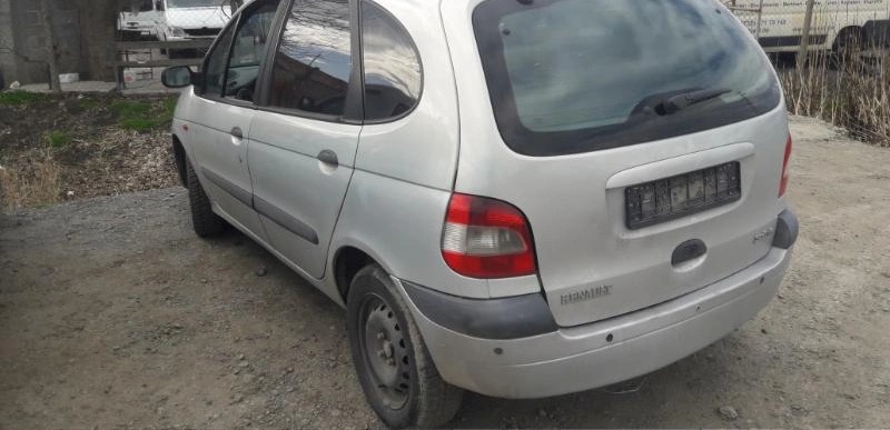 Renault Scenic 1.6i снимка 4