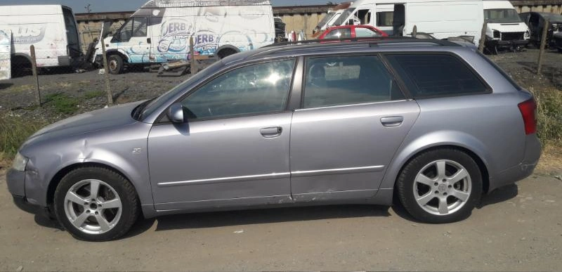 Audi A4 2.5TDI снимка 7