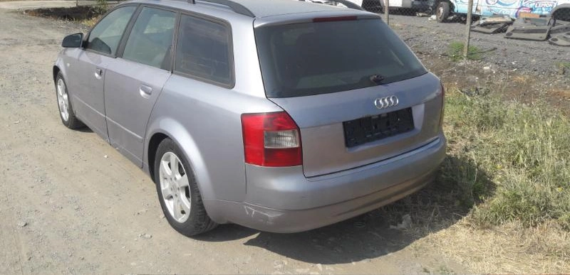 Audi A4 2.5TDI снимка 6
