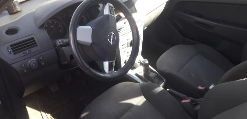 Opel Astra 1.7CDTI снимка 2