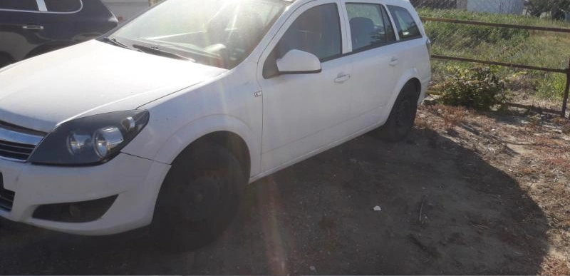 Opel Astra 1.7CDTI снимка 8