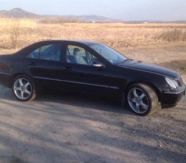 Mercedes-Benz C 240 2.4I снимка 3