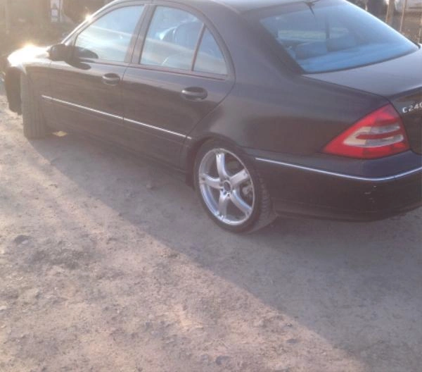 Mercedes-Benz C 240 2.4I снимка 5
